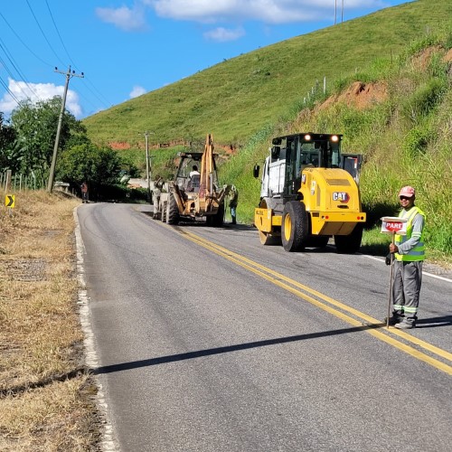 Prefeitura de Rio Claro realiza tapa-buracos na RJ-155 para amenizar riscos a motoristas